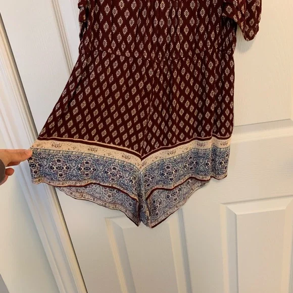 Romper - Picture 3 of 4